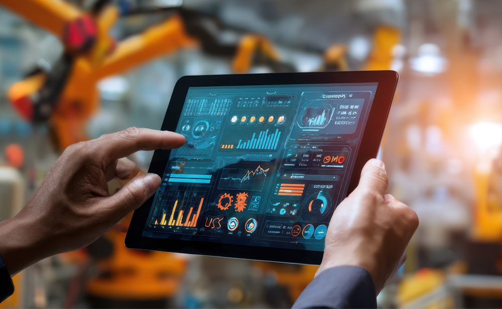 タブレットにダッシュボードとしてモニタリングの情報が集まっている